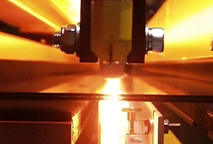 Wine glass annealing heater